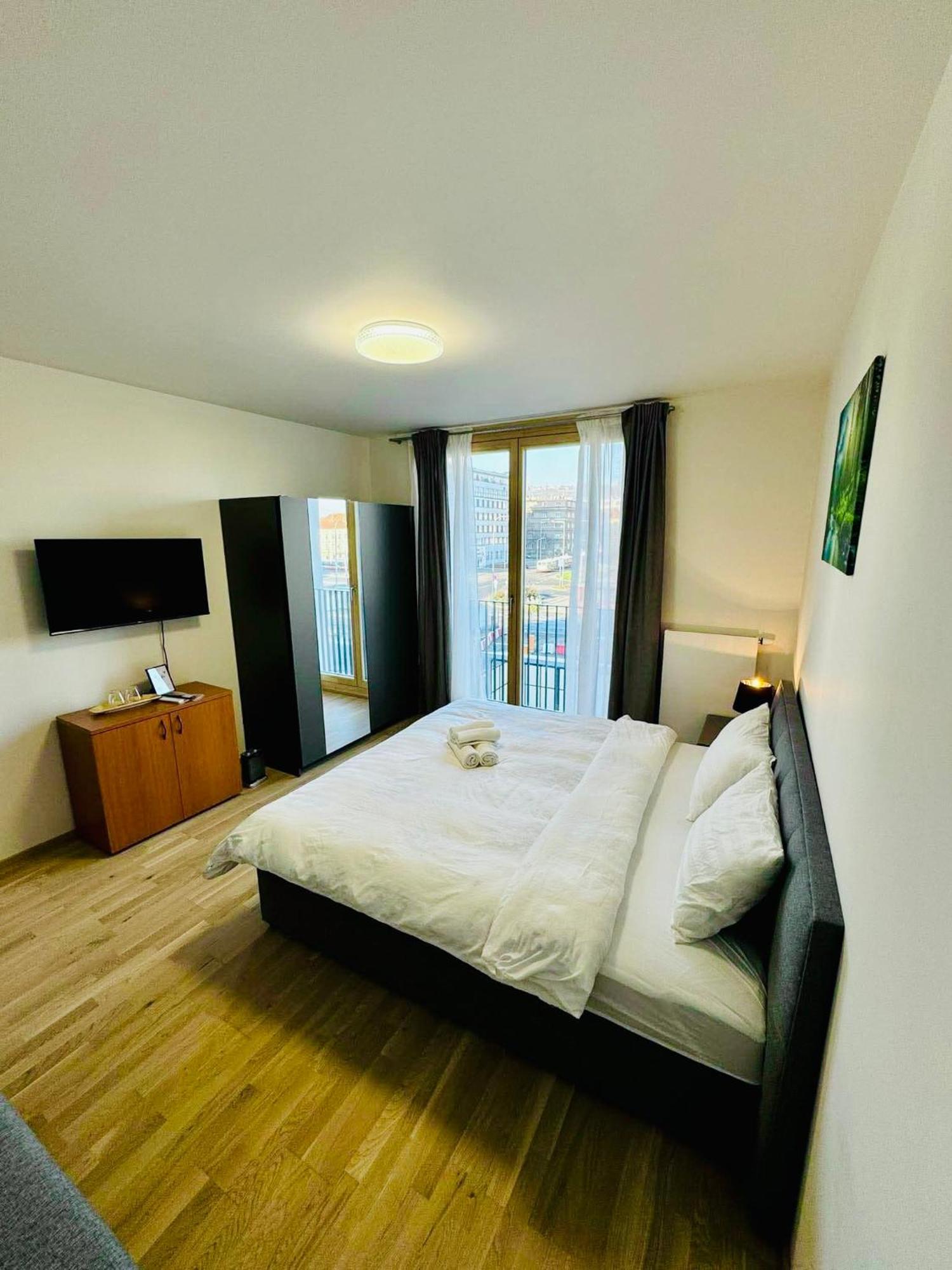 Nest Center * Prague