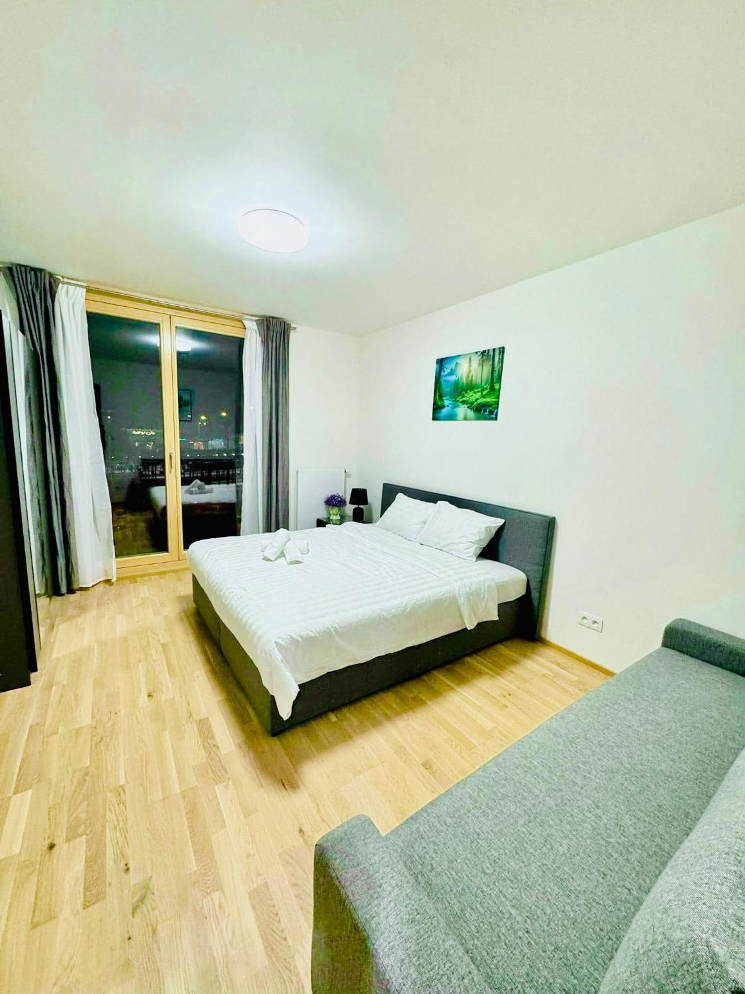 Nest Center * Prague